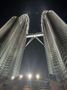 マレーシアでのからくり研修の様子